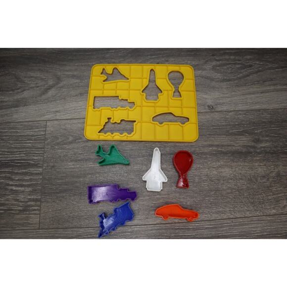 Vintage Place and Trace Puzzle Stencil Set Discovery Toys Complete 1 damaged - Picture 15 of 16